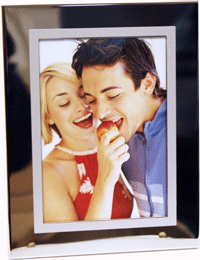 FRA05 Photo Frame Nickel Plated Steel & Aluminium 13 x 18cm 