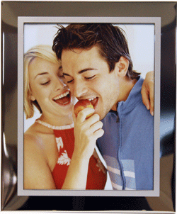 FRA06 Photo Frame Nickel Plated Steel & Aluminium 20 x 25cm